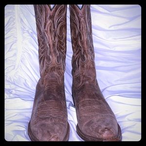 Shyann cowboy boots!